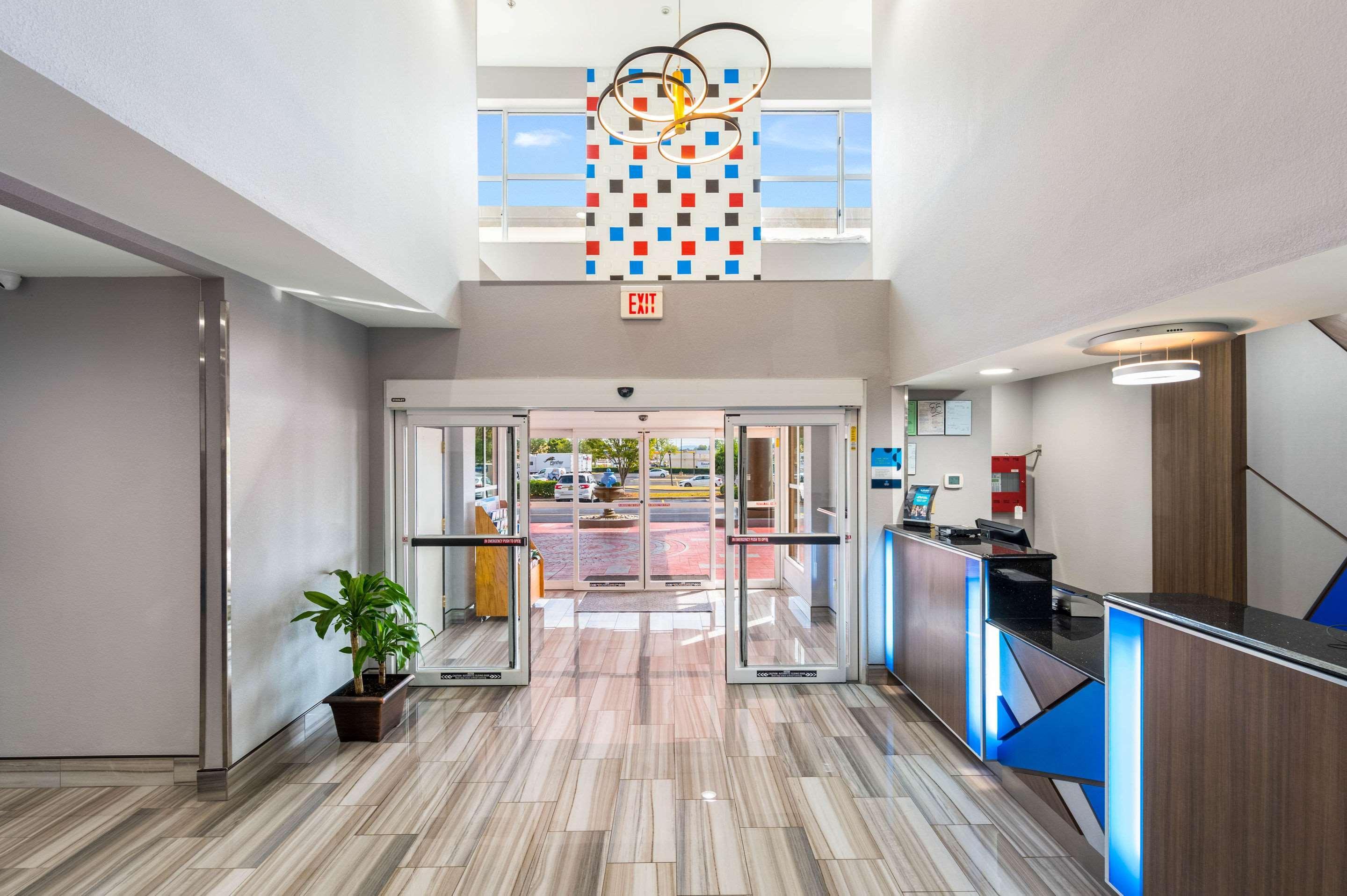 Clarion Pointe Madison-Huntsville Екстериор снимка