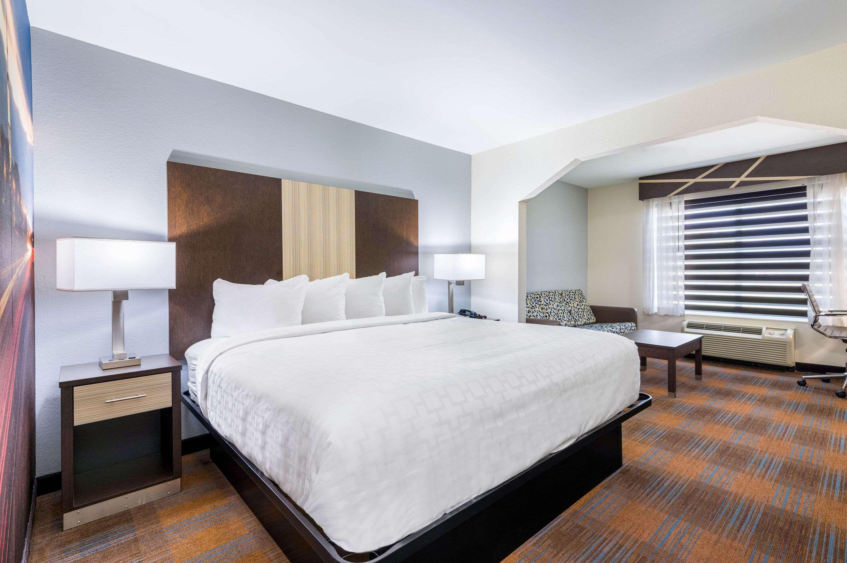 Clarion Pointe Madison-Huntsville Екстериор снимка