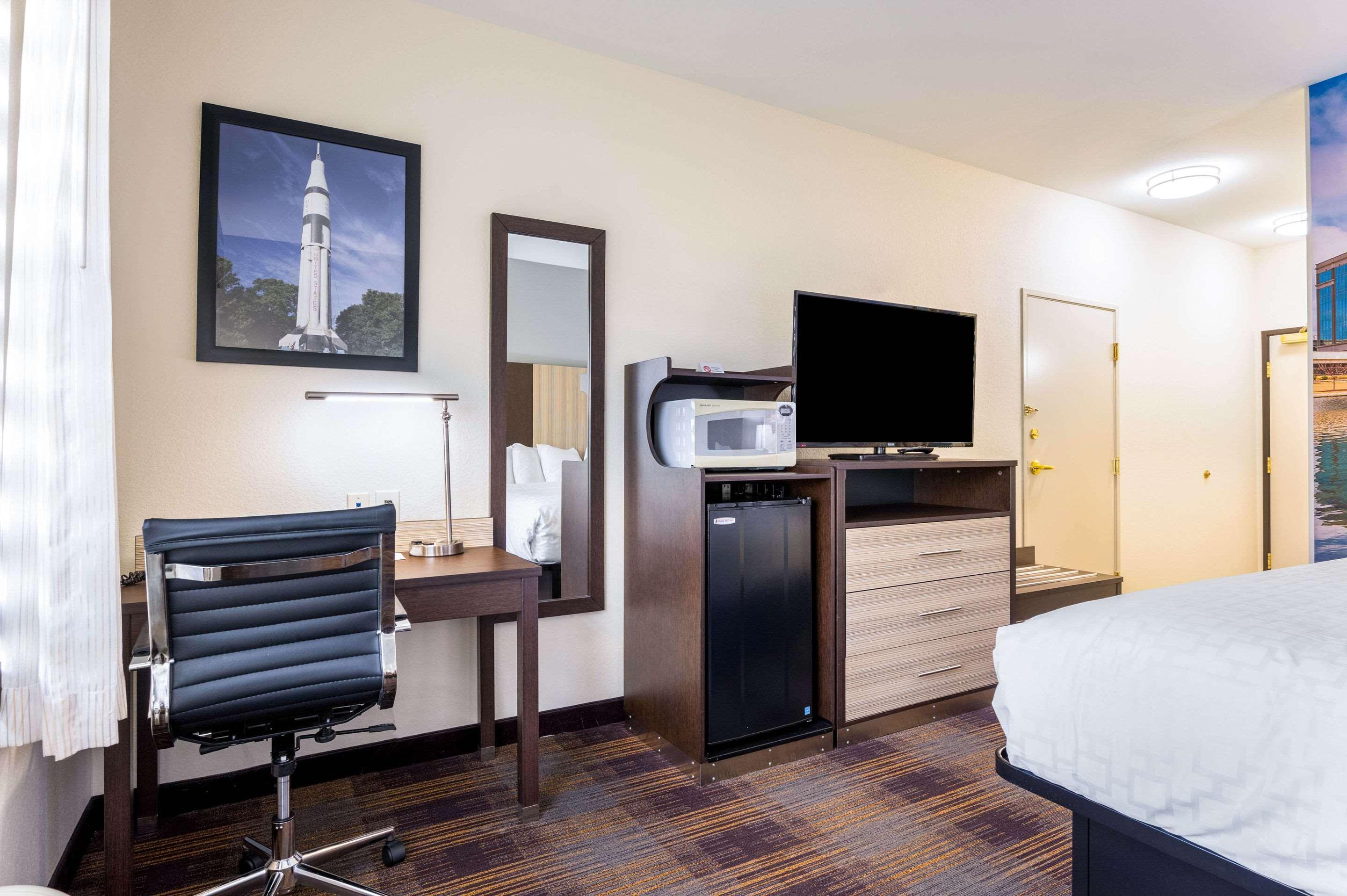 Clarion Pointe Madison-Huntsville Екстериор снимка