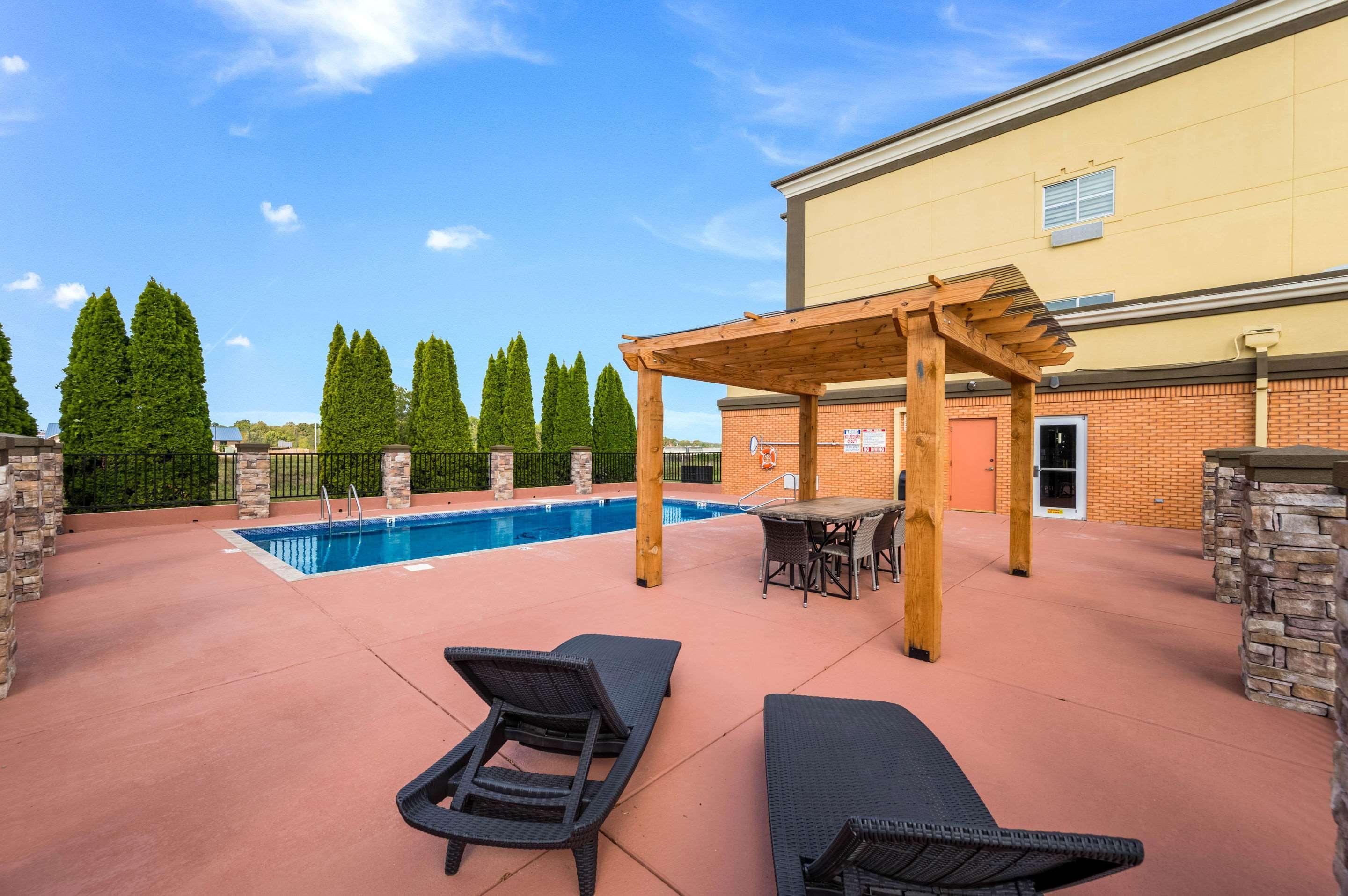 Clarion Pointe Madison-Huntsville Екстериор снимка