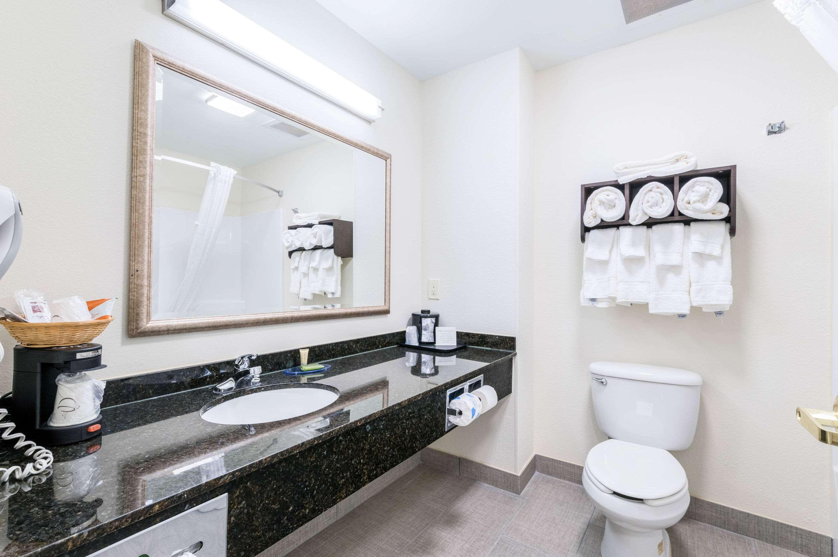 Clarion Pointe Madison-Huntsville Екстериор снимка