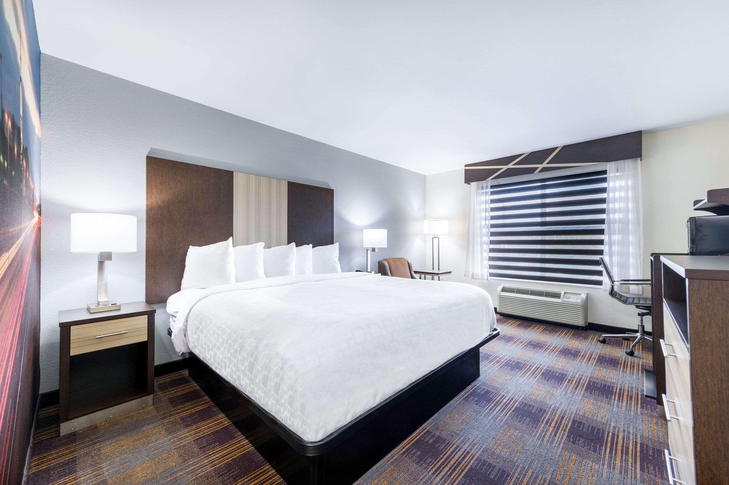 Clarion Pointe Madison-Huntsville Екстериор снимка