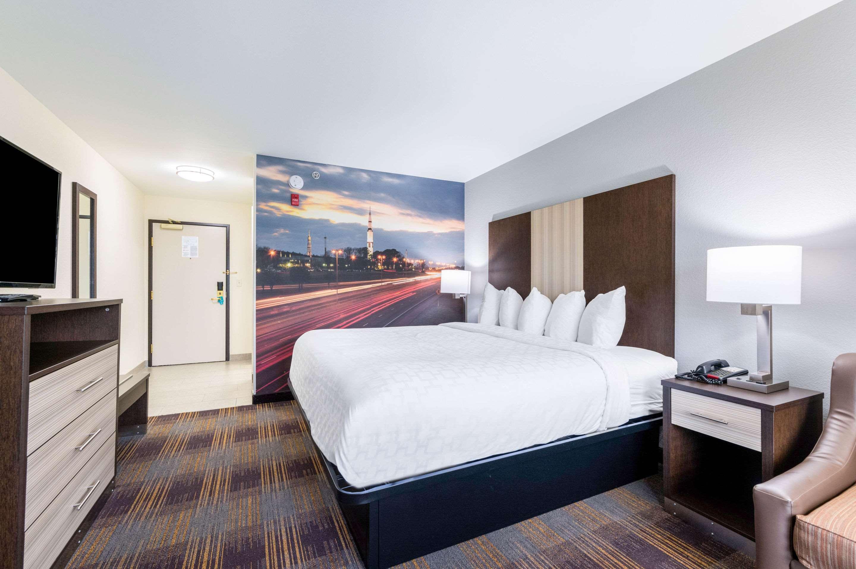 Clarion Pointe Madison-Huntsville Екстериор снимка