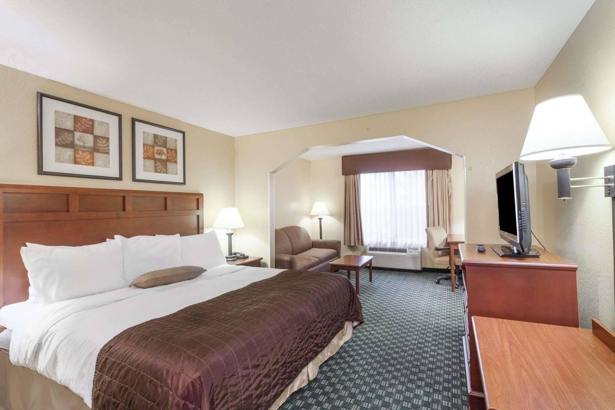 Clarion Pointe Madison-Huntsville Екстериор снимка